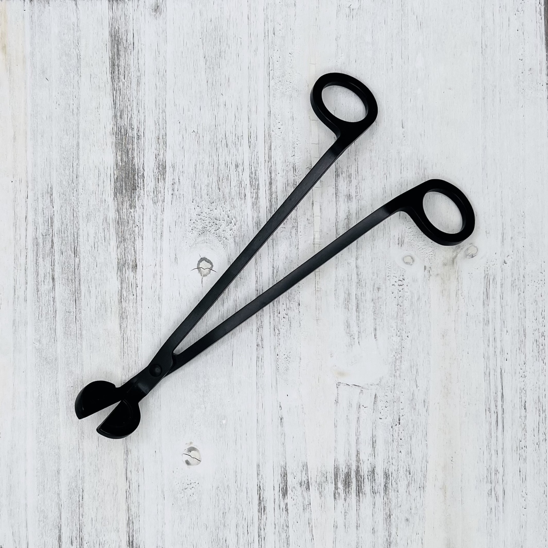 willow + nan candle wick cutter