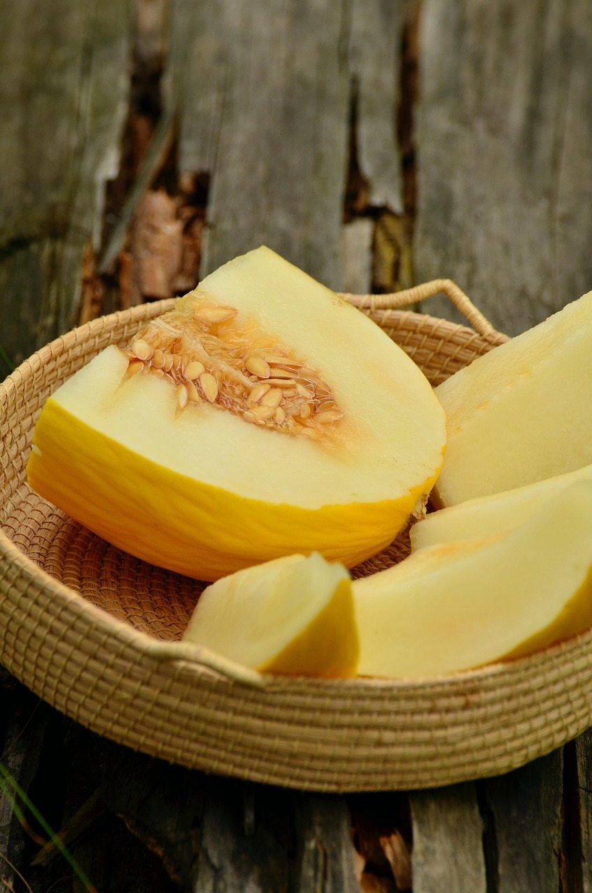 honeydew melon, melon, amarillo, sugar melon, fruit, arranged, cut open, shell, melo, tasty, eat fruit, exotic, fresh, ripe, health, vitamins, honeydew melon, honeydew melon, melon, melon, melon, melon, melon